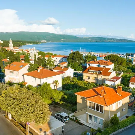 Marica Tiny House In Krk Centre 샬레