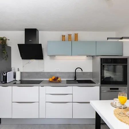 샬레 Marica Tiny House In Krk Centre 크르크