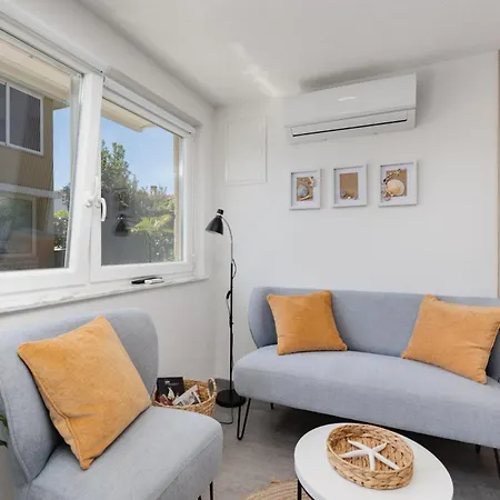 샬레 Marica Tiny House In Krk Centre 크르크